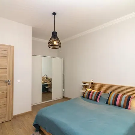 Apartment Charming Gem With Location By Flat Mаnager *