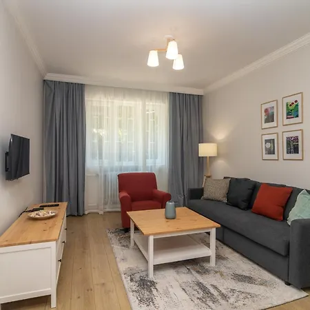 Charming Gem With Location By Flat Mаnager